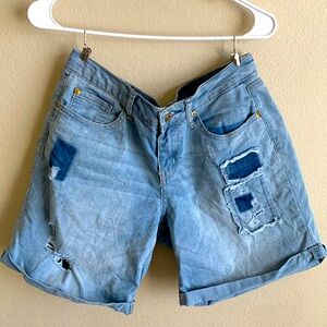 True Craft- light blue denim short size 9